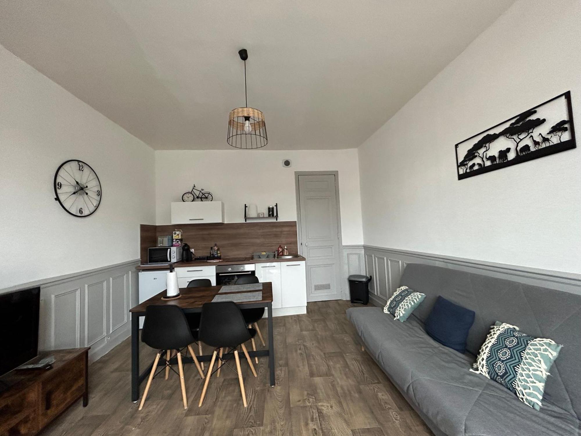 Appartement F1, Refait A Neuf, 150M De La Plage دونفيل-ليه-باين المظهر الخارجي الصورة
